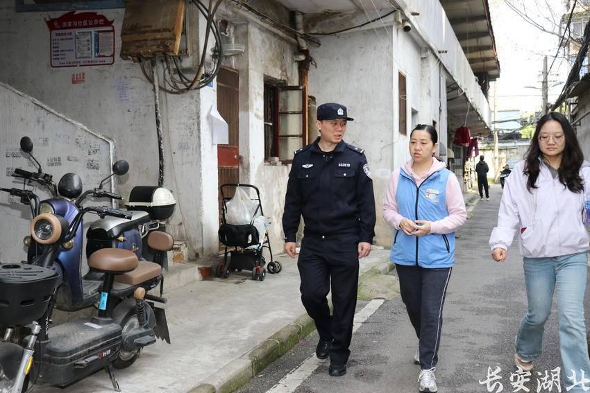 武昌区分局-“无缝”守护景区社区商圈2.jpg