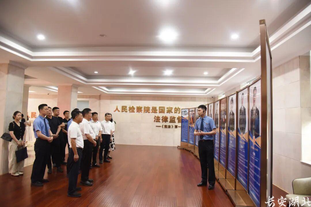 黄陂区检察院-亲清政商恳谈会2.jpg