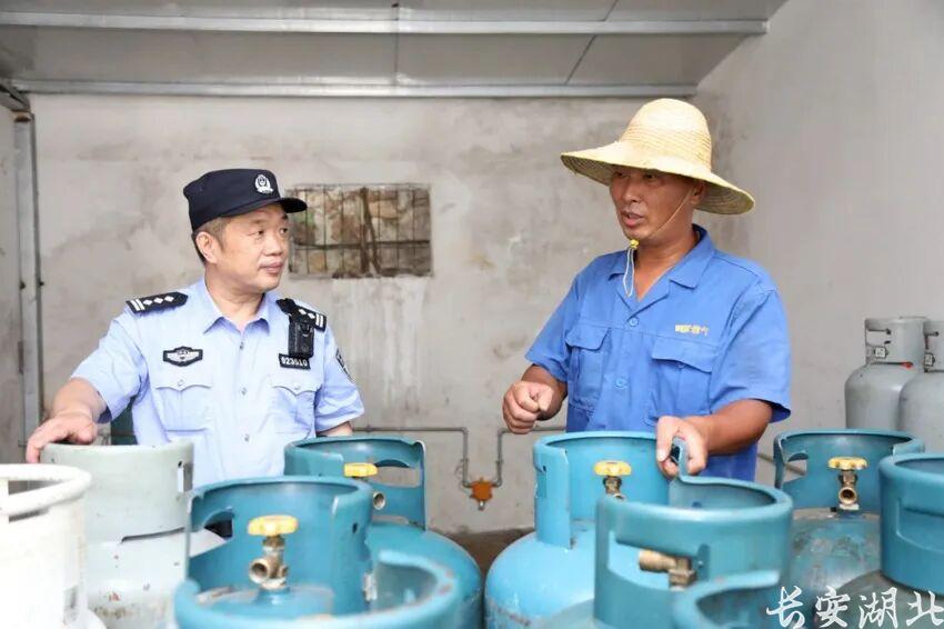 东湖高新区分局-真心换真心4.jpg